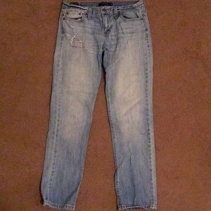 Women’s Levi’s. 513 boyfriend jeans.